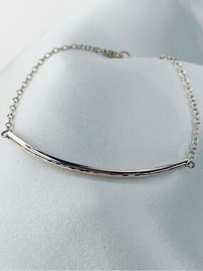 NEW 14K Solid White Gold Hammered Half Round Bar Bracelet